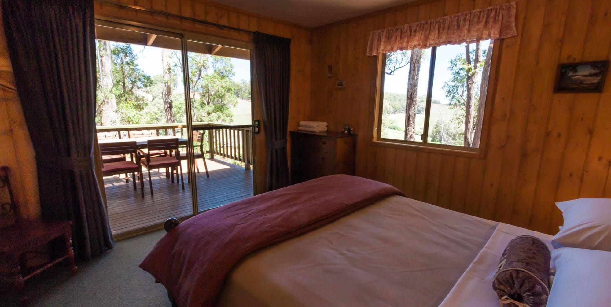 Balingup Heights Hilltop Forest Cottages Esterno foto